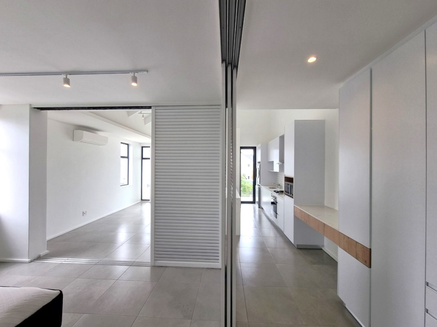 1 Bedroom Property for Sale in Val De Vie Estate Western Cape
